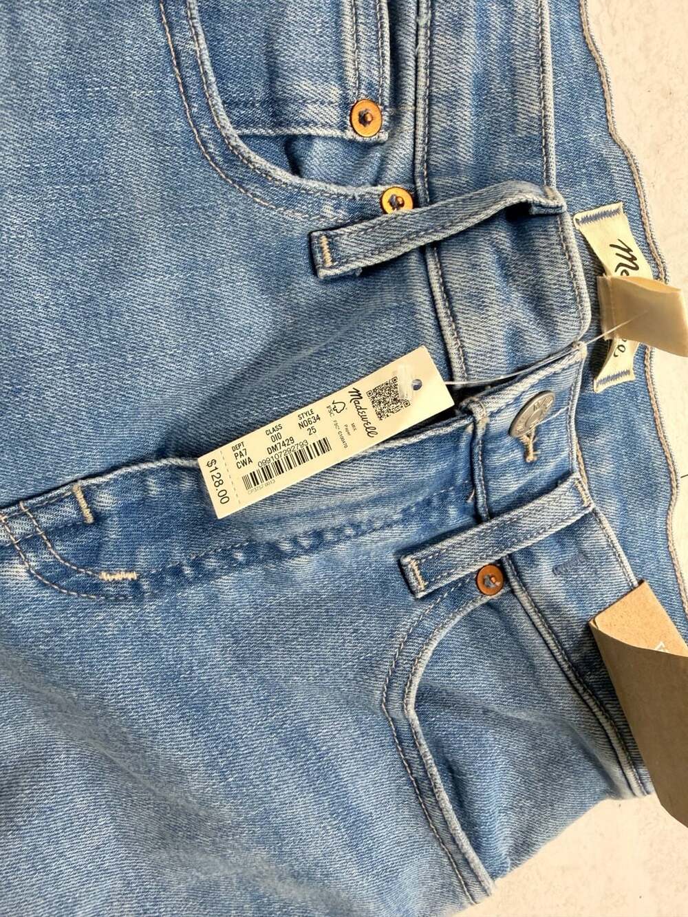 Madewell Mid-Rise Kick Out Jeans size 25 - Picture 3 of 4